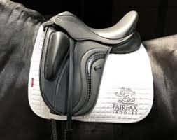 Fairfax Elias Performance Dressage Monoflap saddle on a horse
