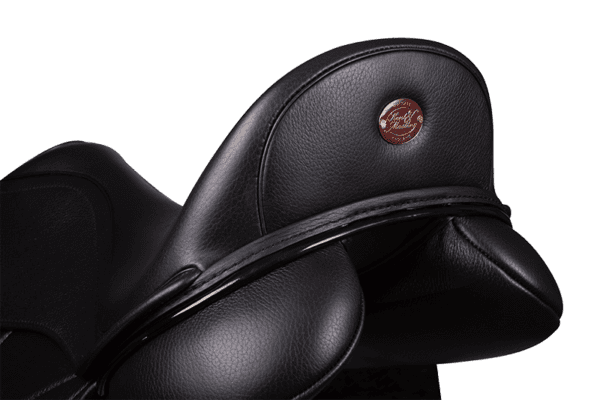 A close up of a Kent & Masters Competition Series Monoflap Dressage saddle.