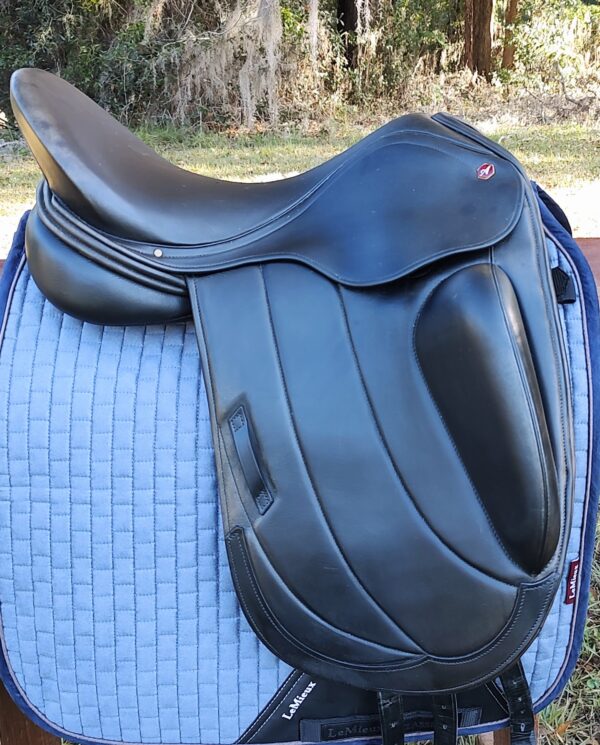 Albion Fabrento Dressage / 17" MW/Adj. - UC307 - Image 4