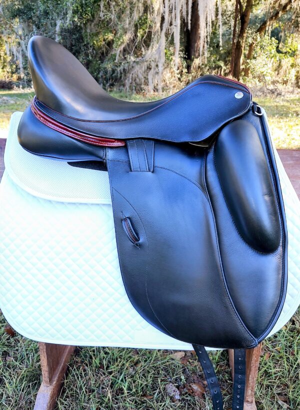 Patrick Leggero Dressage 18" - UC309 - Image 2