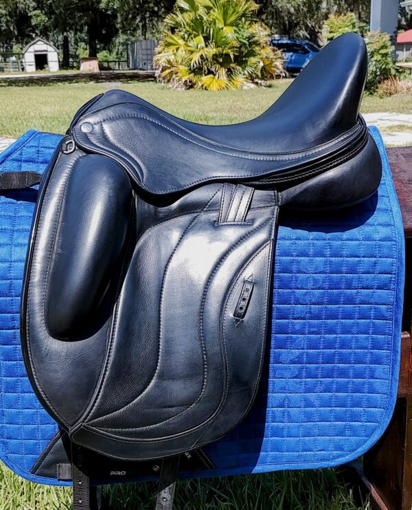 Patrick Leggero Monoflap Dressage / 17.5" - UC327