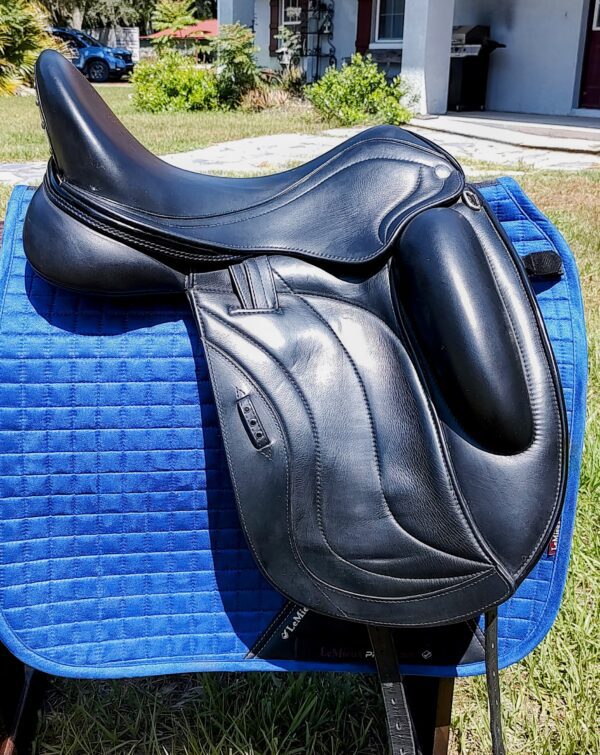 Patrick Leggero Monoflap Dressage / 17.5" - UC327 - Image 5