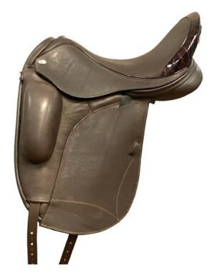 Monoflap Monaco saddle angled side view