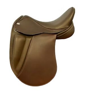 Light brown monoflap dressage saddle
