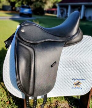 Fairfax Classic Petite Dressage / 16.5" Demo