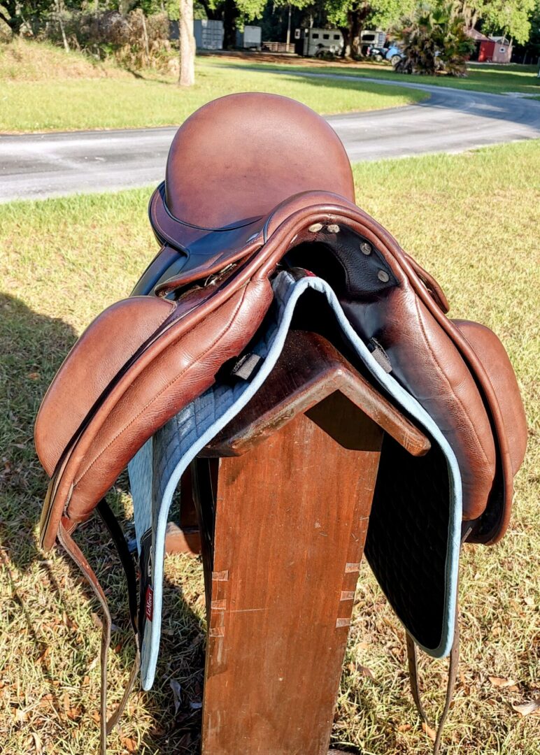 Frank Baines Union ‘Lux’ Monoflap Dressage - Image 5