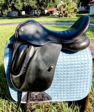 Custom Everest ‘R’ Monoflap Dressage 18.5"-MN / UC367